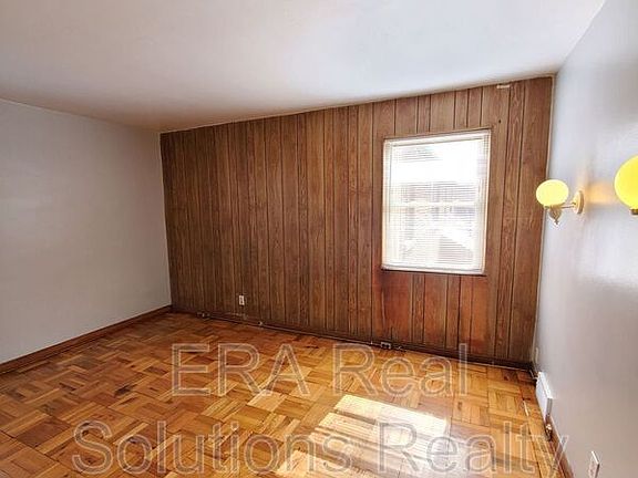 4th image of 3442 E Broad St #C