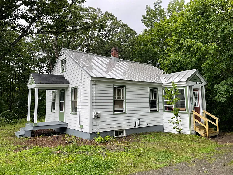43 Washington St — Photo 1