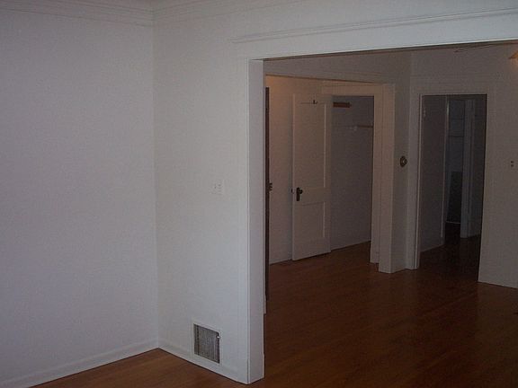 5th image of 1739 W Catalpa Ave #1W