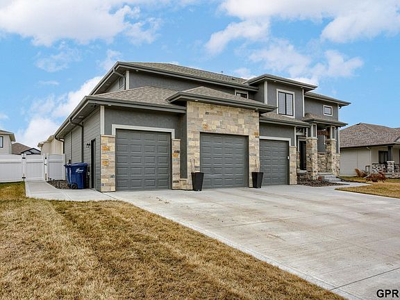 2nd image of 10102 S 186th Ave