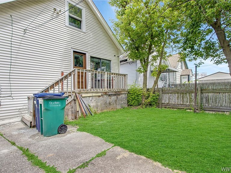 Listing photo 4