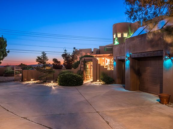 2nd image of 6628 High Ridge Pl NE