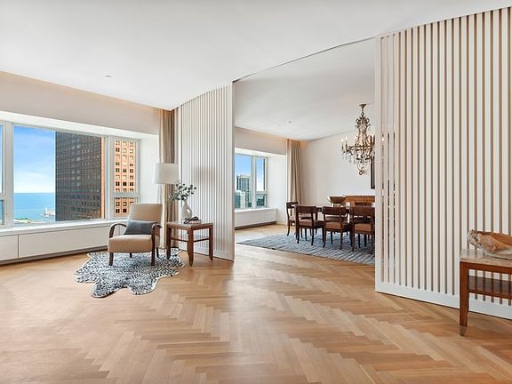 4th image of 800 N Michigan Ave APT 4601