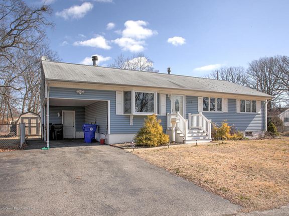 2nd image of 205 Arrowhead Park Dr