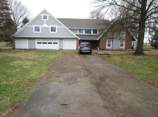 4954 E County Line Rd, Springfield, OH 45502