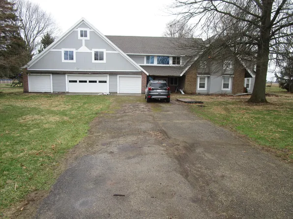4954 E County Line Rd, Springfield, OH 45502