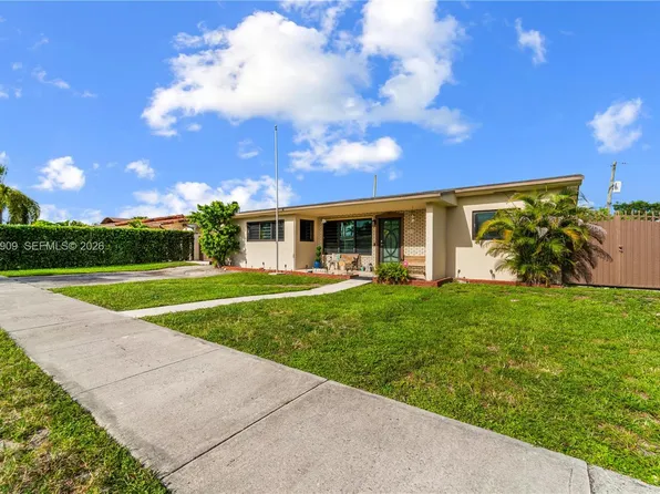 8065 W 14th Ct, Hialeah, FL 33014