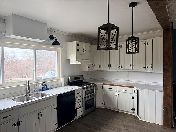 4th image of 23281 Mosher Rd