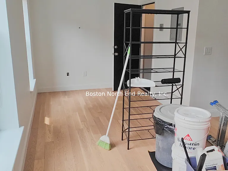 130 Salem St #2 — Photo 3