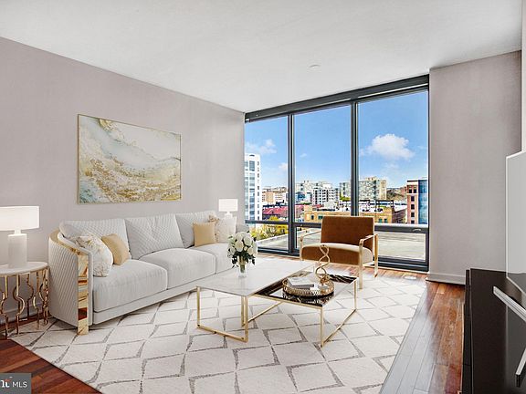 3rd image of 2101 Market St Unit 708