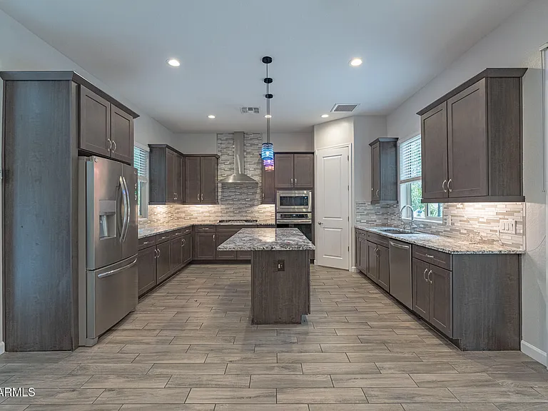 6523 E Bluefield Ave — Photo 10