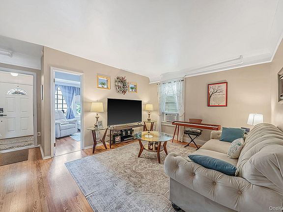 5th image of 2863 Wilkinson Avenue