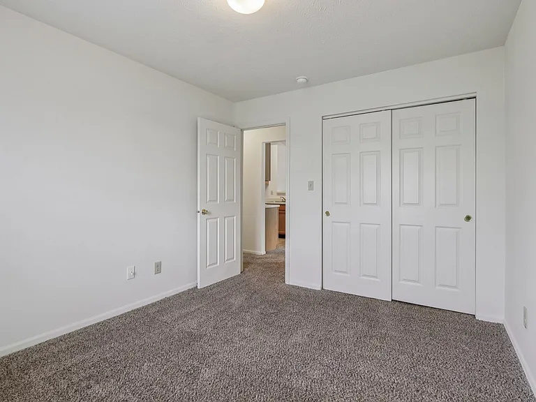 Broadway Village Apartments — Photo 35