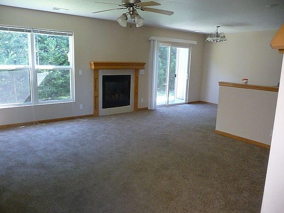 2nd image of 2430 Deerfield Blvd