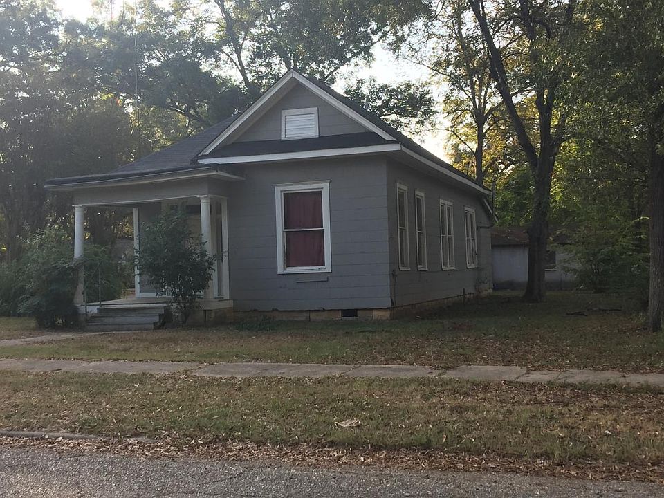 1st image of 3001 Desoto St