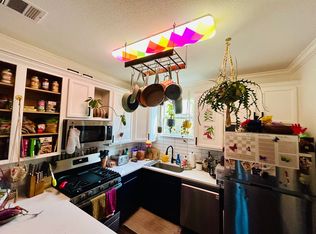 2113 Thrasher Ln APT 1, Austin, TX 78741