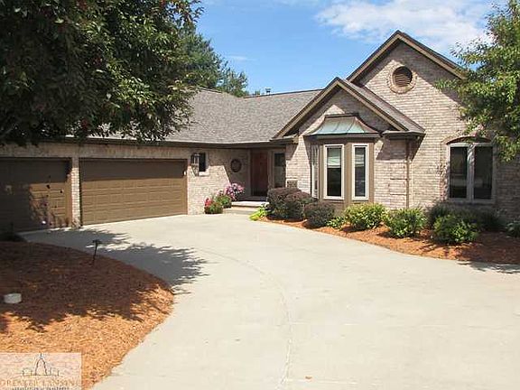 2nd image of 3806 Chippendale Cir