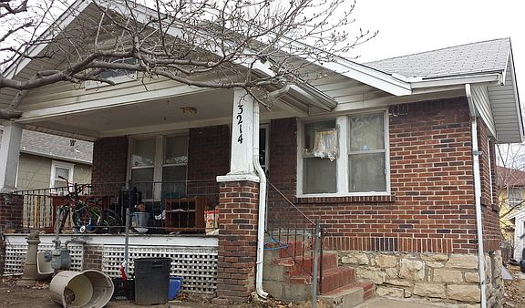 2nd image of 3214 Wood Ave