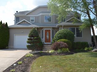 75 Princess Dr, North Brunswick, NJ 08902