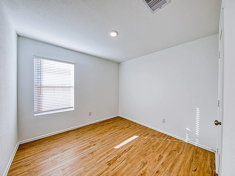 14418 Woodcott Warren Way — Photo 21