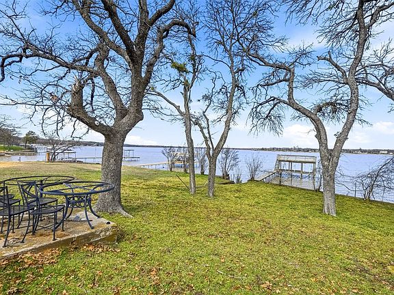 2nd image of 7000 Briar Rd