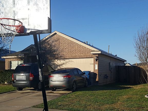2nd image of 16111 Green Plume Ln