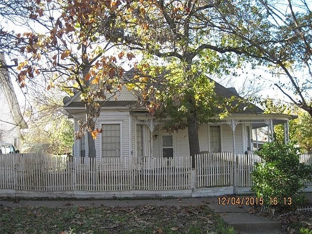 1st image of 419 N Pleasant St