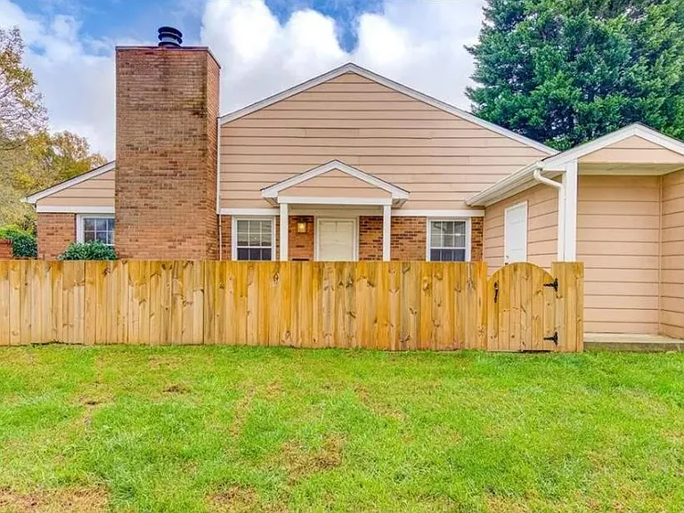 205 D N Rotary Dr — Photo 4