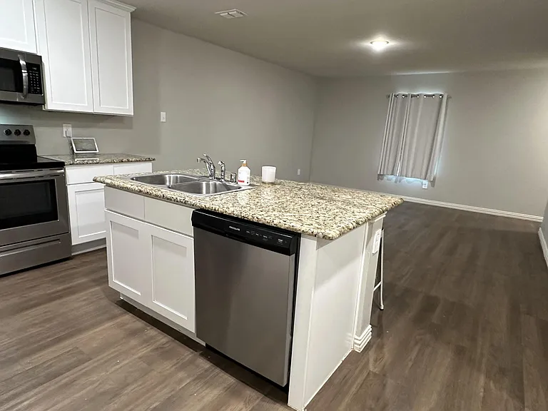 2503 Jax St — Photo 4