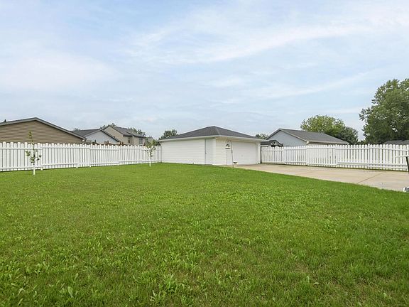 4th image of 9771 W Darnel AVENUE