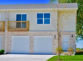 1336 Elder Dr, Aurora, IL 60506