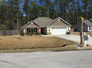 101 Apple Dr, Havelock, NC 28532