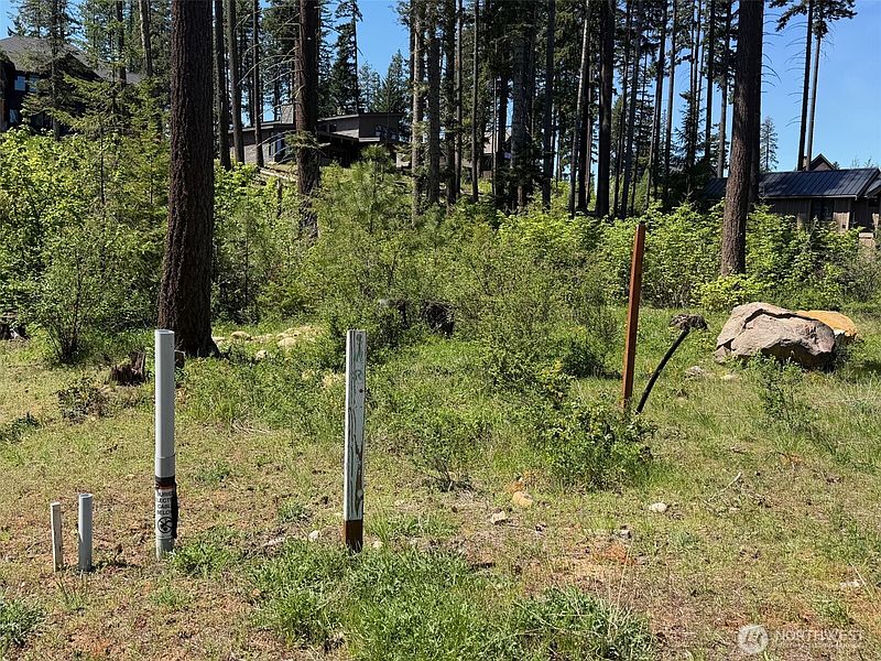 2nd image of 27 Legacy Trail