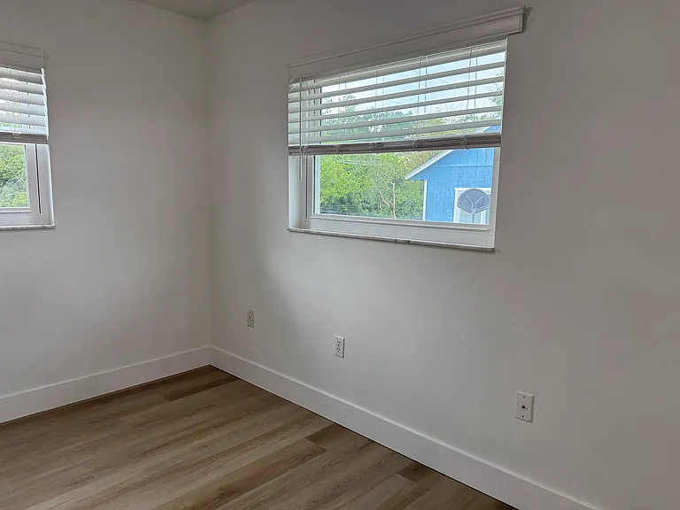 601 Shetland Cir — Photo 11