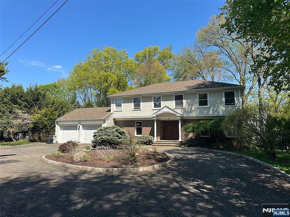 1st image of 45 Hickory Ln