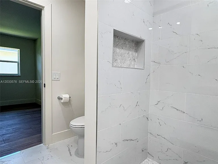 1221 NW 44th St — Photo 26
