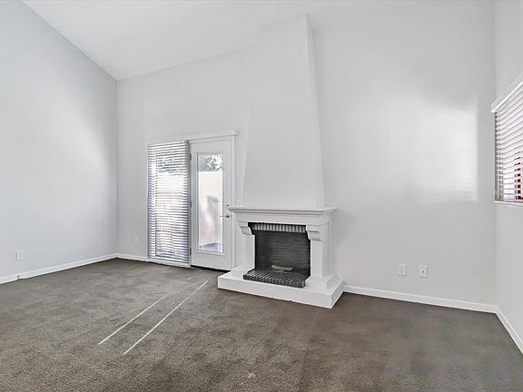 4th image of 10248 Danube Dr