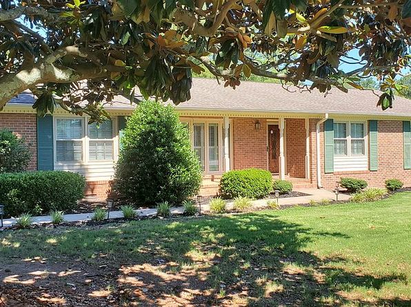 11 Cunningham Rd