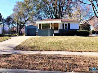 901 S Marday Ave, Sioux Falls, SD 57103