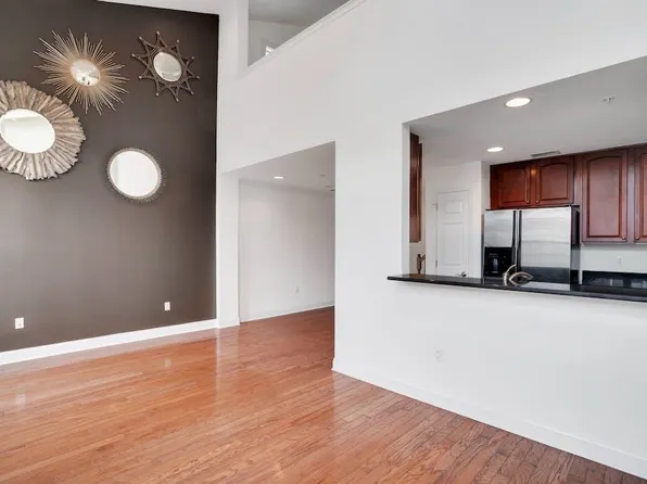 100 Abbie Court image 4 of 41