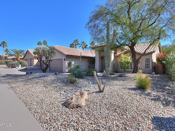 3rd image of 309 E MOUNTAIN SKY Avenue