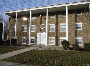 4052 Charleston Rd APT 1W, Matteson, IL 60443