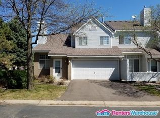 546 Lovell Ave APT 5, Roseville, MN 55113