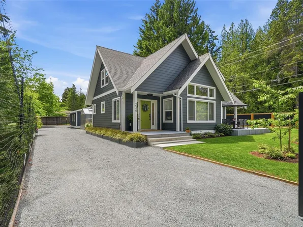 234 Fern Rd W, Qualicum Beach, BC V9K 1S4
