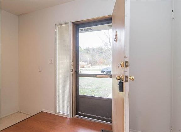 3rd image of 759 Skynob Dr