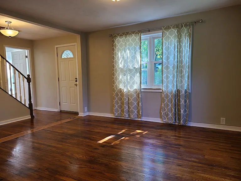 4721 Wildwood Sample Rd — Photo 6