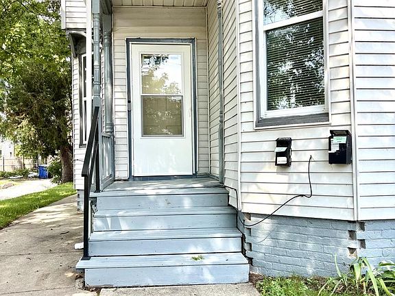 2nd image of 1234 Highland AVENUE