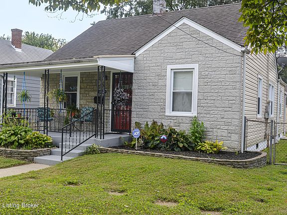 3rd image of 1032 Berry Blvd