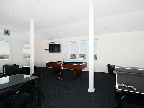 5th image of 960 Willoughby Ave APT 2C