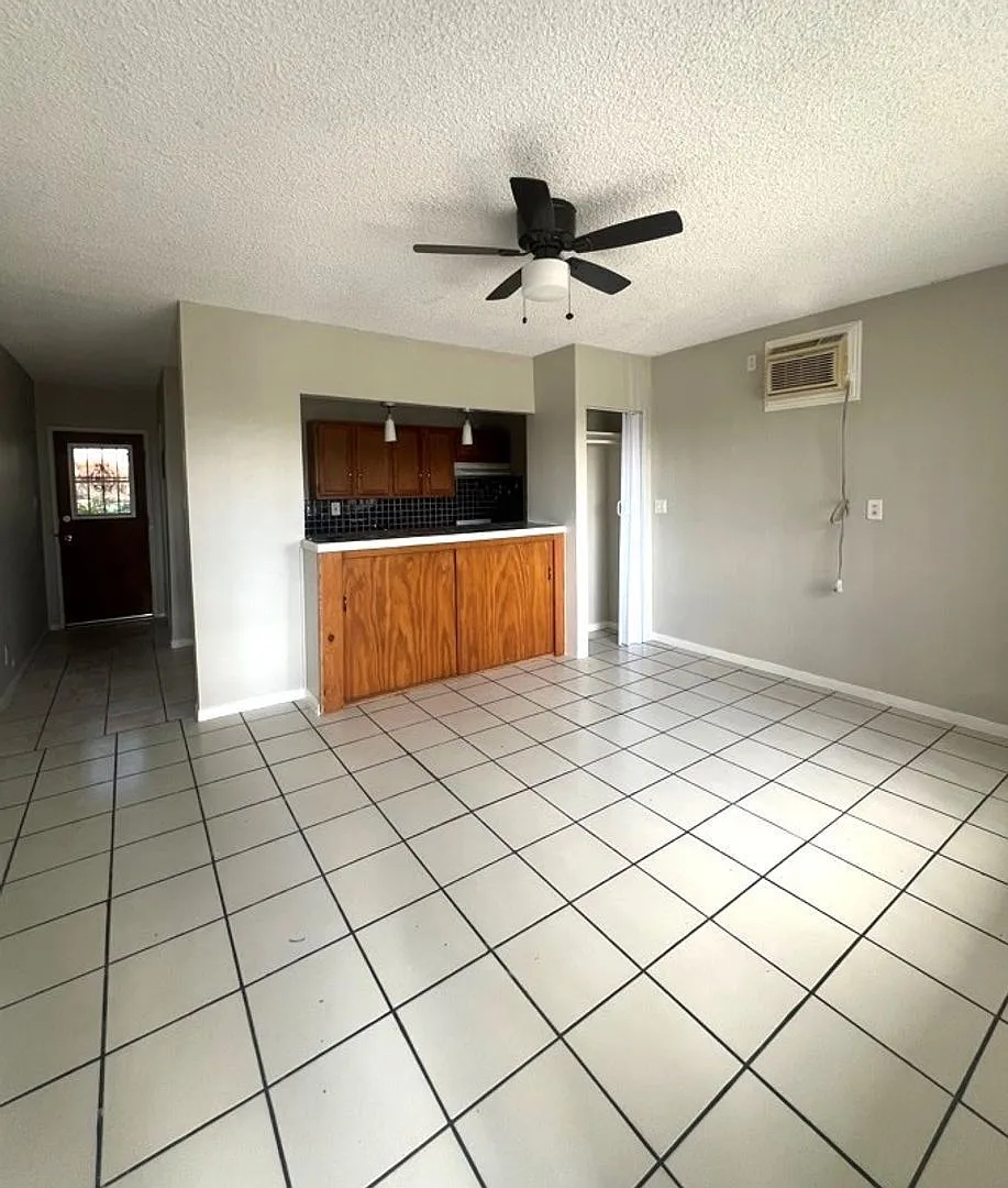 Studio, 1.0 bath, $1,495 — Photo 1